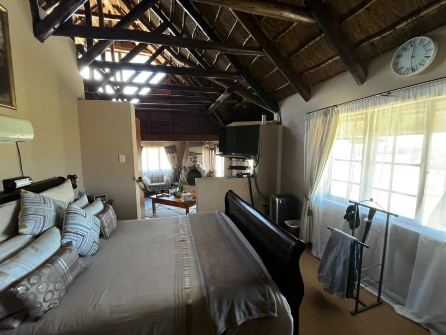 3 Bedroom Property for Sale in Cove Rock Eastern Cape